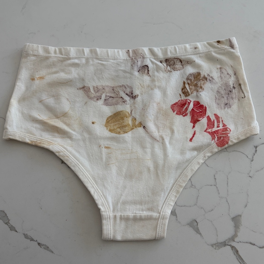 One of a kind plant dyed cotton Set, size L - Picture 9 of 10